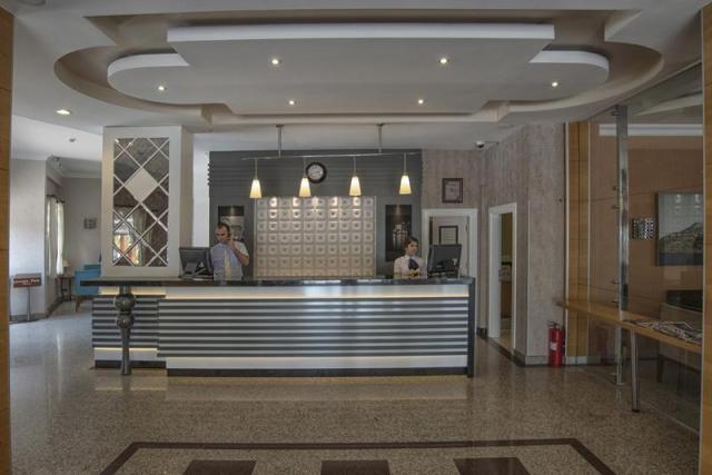 Riviera Hotel & Spa