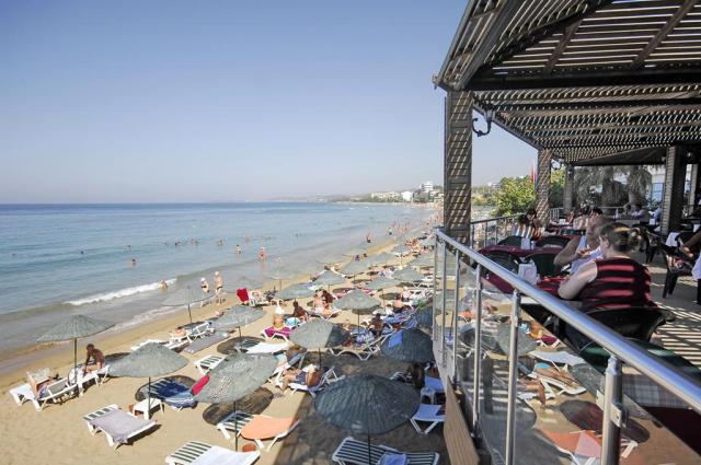 Aska Just In Beach Hotel