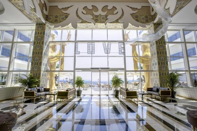 Azura Deluxe Resort & Spa Hotel 