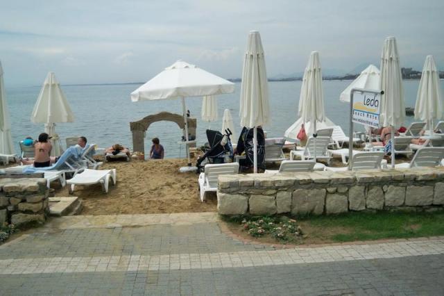 Leda Beach Hotel