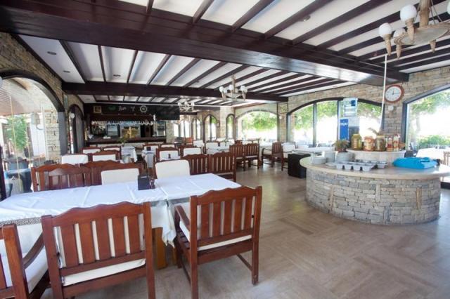 Leda Beach Hotel