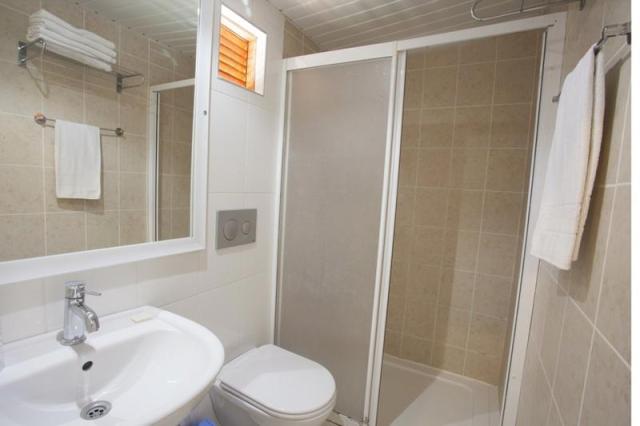 Leda Beach Hotel