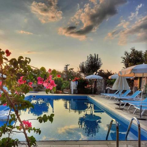 Leda Beach Hotel