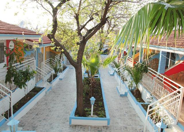 Side Temple Hotel