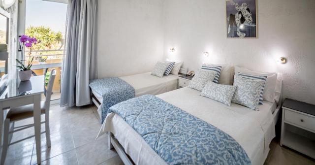 Hotel Roxani