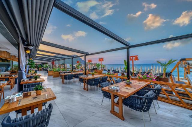 Palmiye Beach Hotel