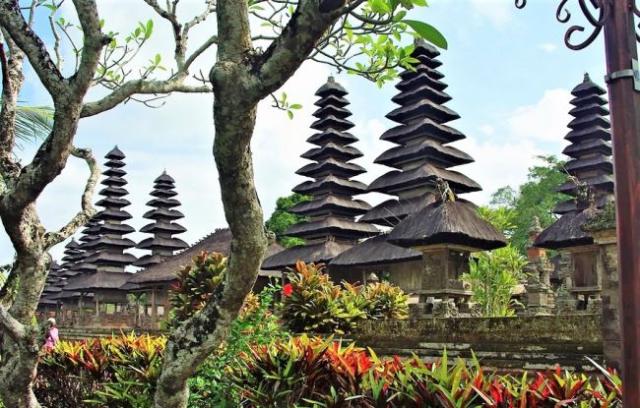 Bali: az istenek szigete -  csoportos utazás tengerparti pihenéssel, magyar idegenvezetővel  2026.05.11-21.