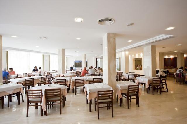 Aparthotel Playa Dorada