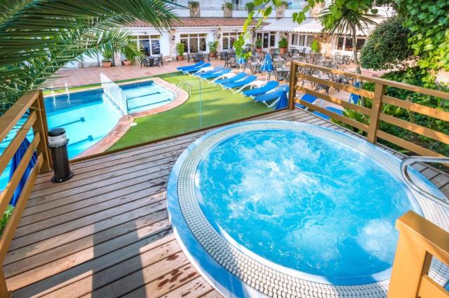 Hotel GHT Neptuno