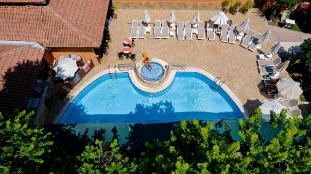 Ozlem Garden