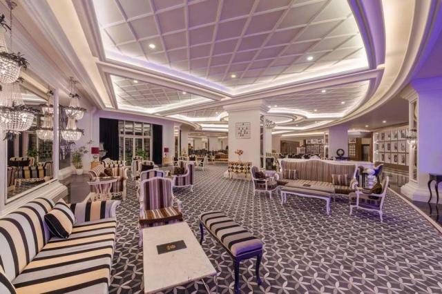 Delphin Imperial