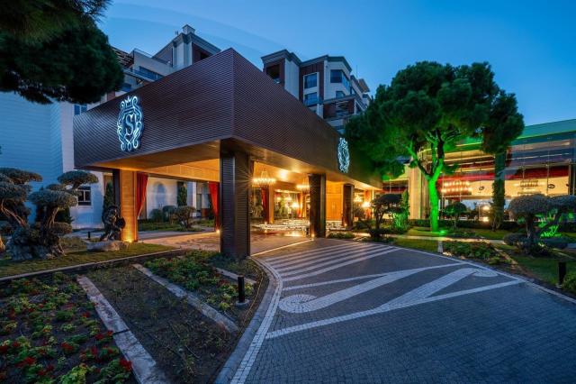 Selectum Luxury Resort