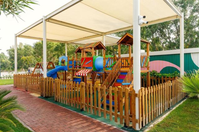 Grand Park Lara