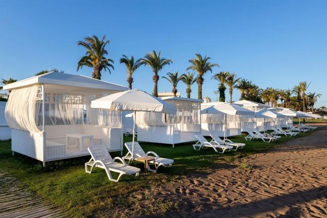 Miracle Resort