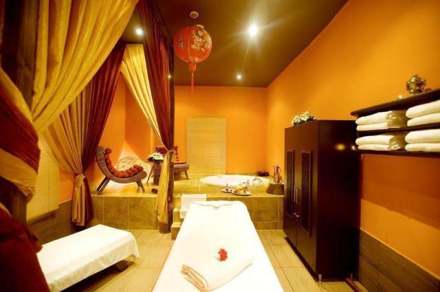 Miracle Resort