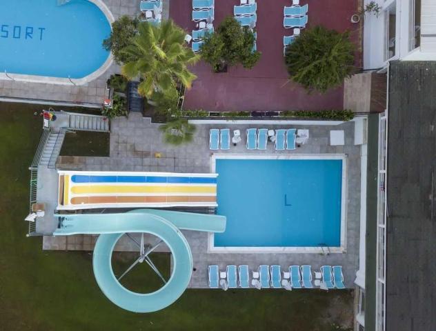 Armas Gül Beach