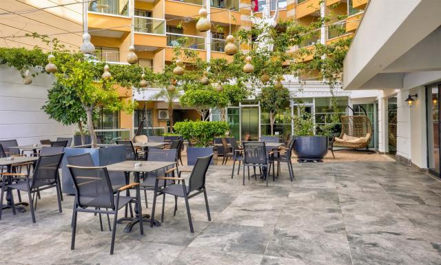 Tac Premiere Hotel & Spa