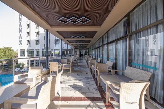 Ananas Hotel