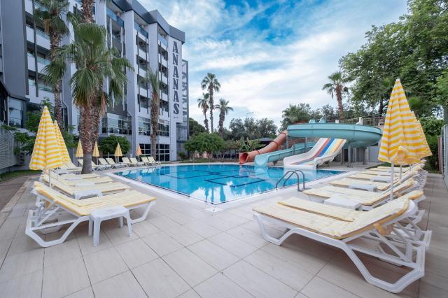 Ananas Hotel