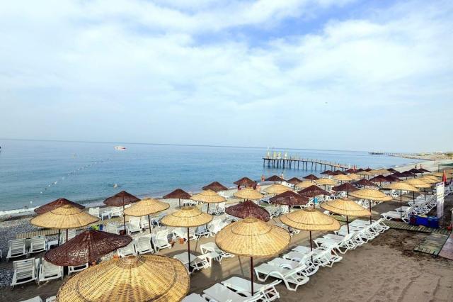 Holiday Park Resort Hotel