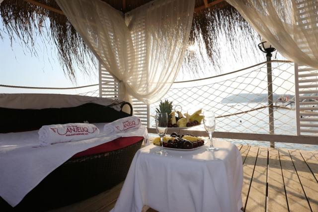 Club Hotel Anjelique