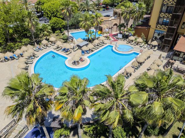 Villa Side Hotel