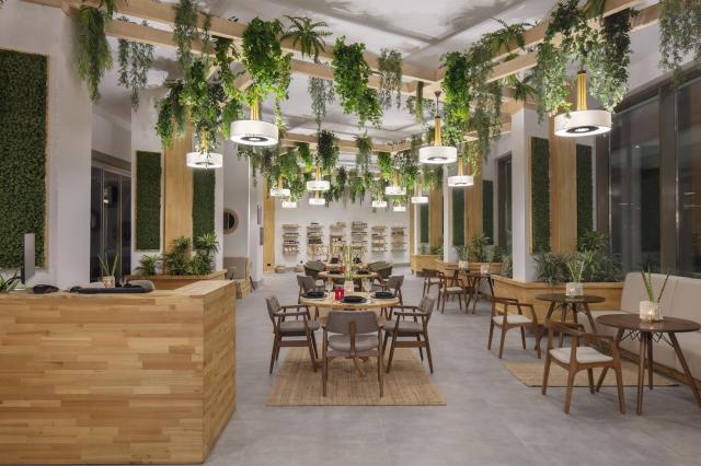 Kervansaray Lara Hotel