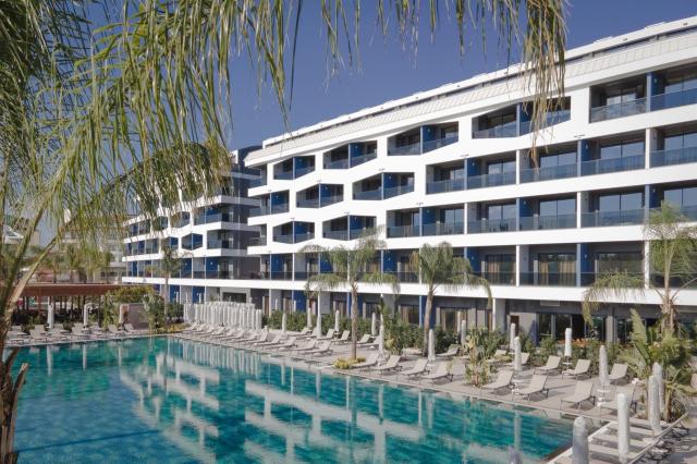 Liu Resorts