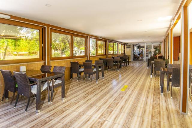 Selenium Hotel