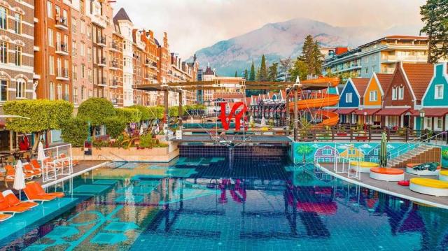 Orange Country Resort