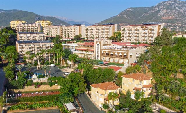 Club Paradiso Resort Hotel