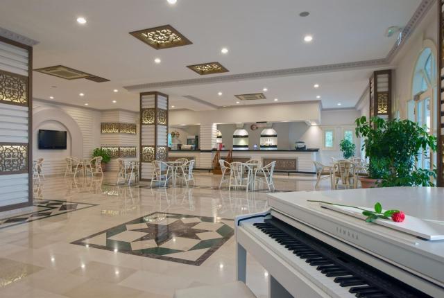 Club Paradiso Resort Hotel