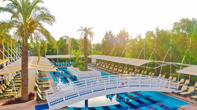 Crystal Hotels De Luxe Resort & Spa 