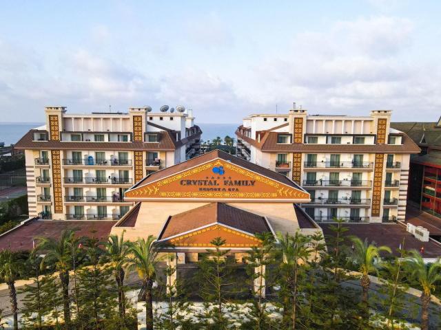 Crystal Hotels Family Resort & Spa 