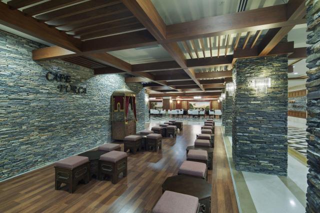 Crystal Hotels Family Resort & Spa 