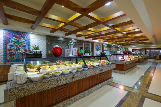 Crystal Hotels Family Resort & Spa 