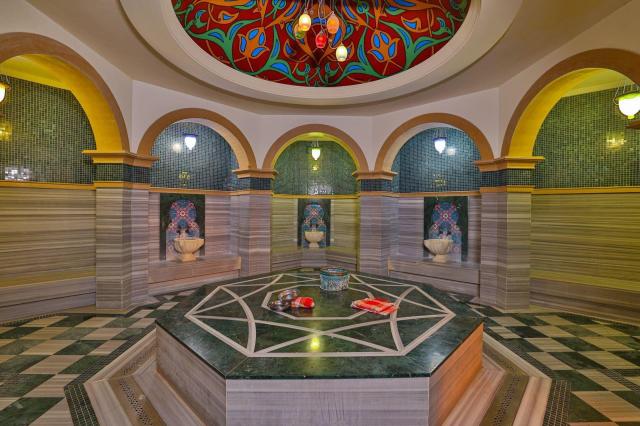 Crystal Hotels Family Resort & Spa 