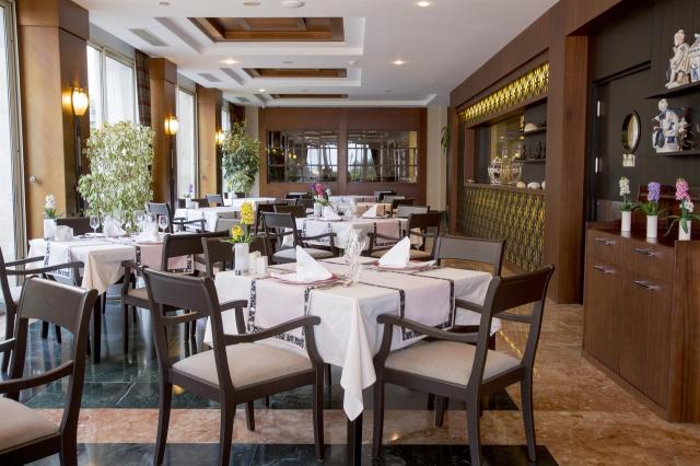 Fame Residence Kemer 