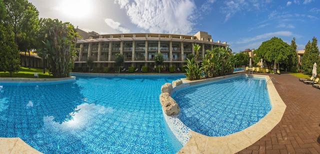 Gloria Serenity Resort Hotel