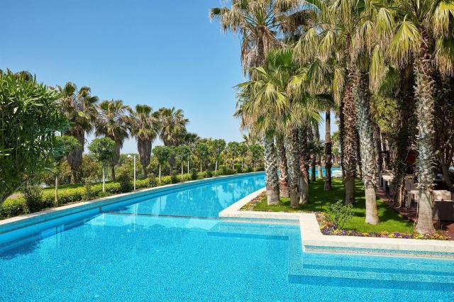 Gloria Serenity Resort Hotel