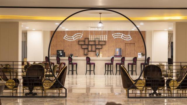 Siam Elegance Hotels & Spa