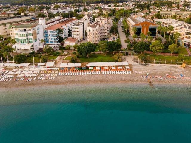 Viking Nona Beach Hotel