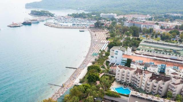 Viking Nona Beach Hotel