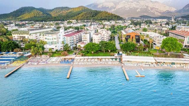 Viking Nona Beach Hotel