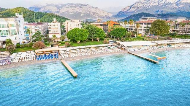 Viking Nona Beach Hotel