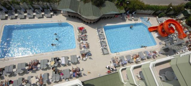 Bonapart Sealine Suit Hotel