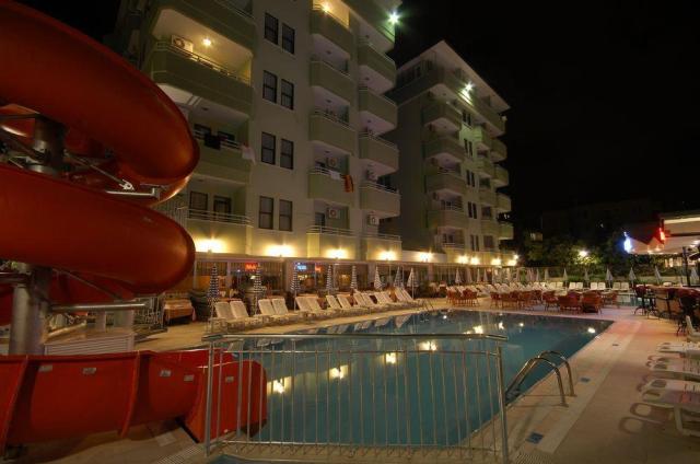 Bonapart Sealine Suit Hotel