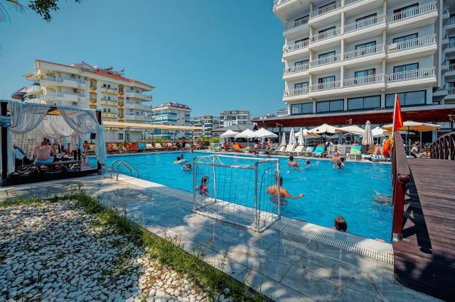 Sey Beach Hotel & Spa