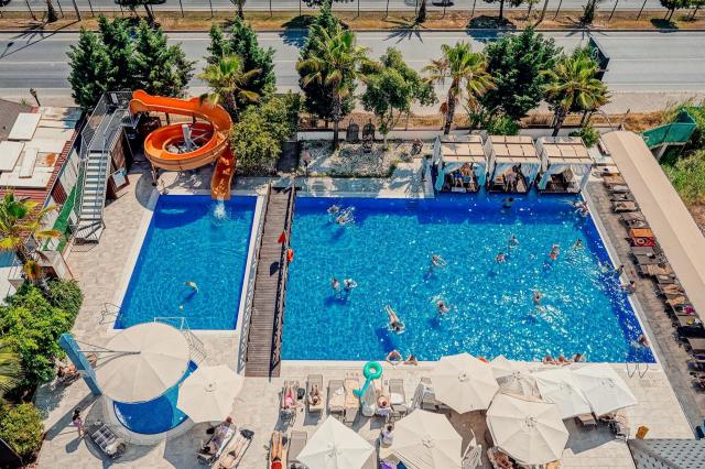 Sey Beach Hotel & Spa