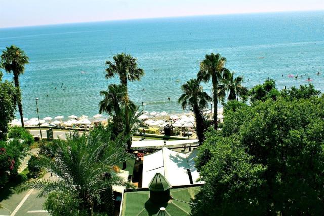 Side Bay Hotel